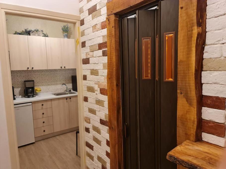 6 Καλινοβου Center Of Athens Πεδιον Αρεωσ Apartment Exterior photo